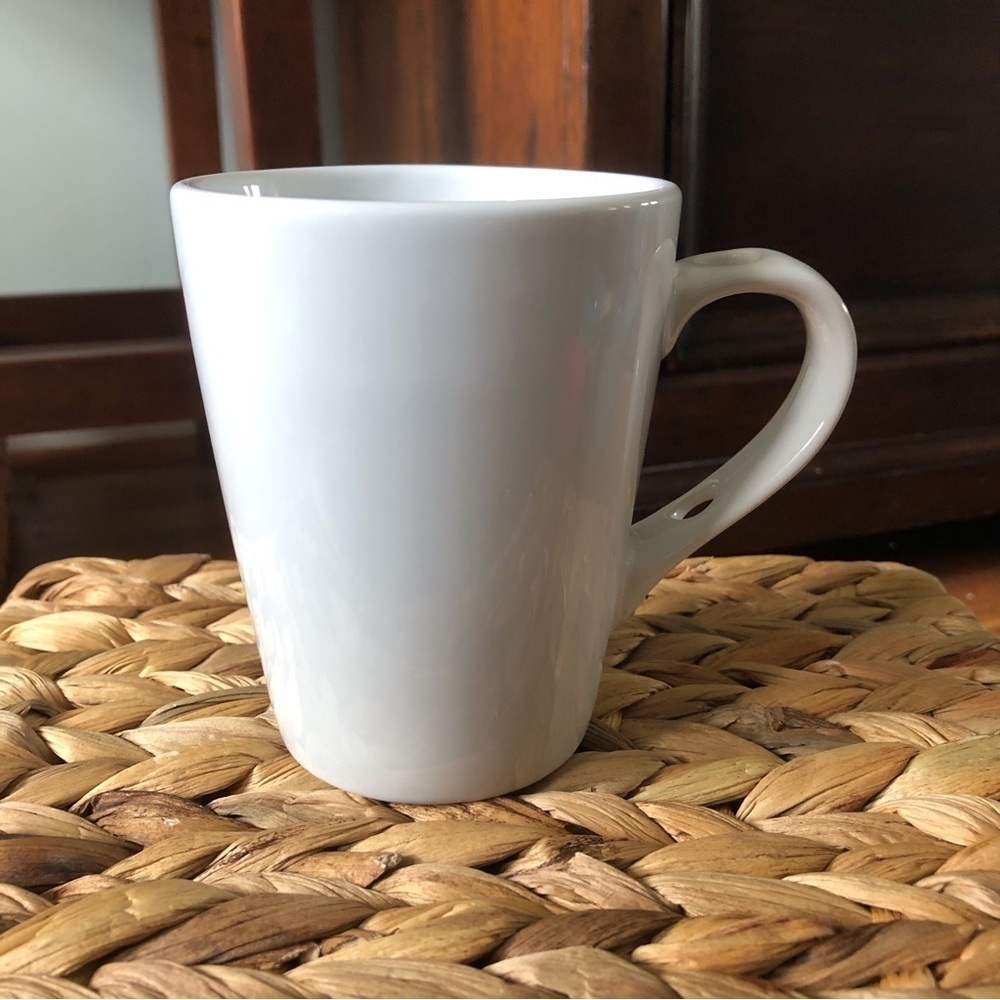 Maison Plus Classic White Ceramic mug with spoon holder